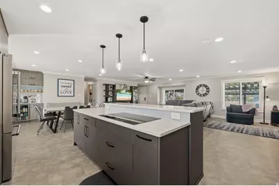 1055 S 1000 W, Clearfield, UT 84015 - Photo 13