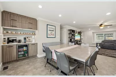 1055 S 1000 W, Clearfield, UT 84015 - Photo 17