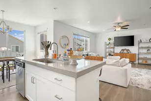 332 E 210 N, Vineyard, UT 84059 - Photo 3