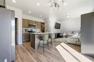 654 N 2560 E, Spanish Fork, UT 84660 - Photo 3