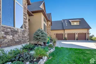 5055 N Waterfall Dr W, Pleasant View, UT 84414 - Photo 7