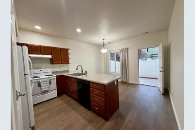 5168 W Cold Stone Ln, West Jordan, UT 84081 - Photo 7