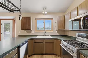 1061 S 2230 E, Spanish Fork, UT 84660 - Photo 3
