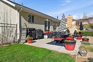 1131 E Lamplighter Dr, River Heights, UT 84321 - Photo 47