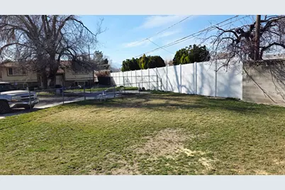 8404 S Monroe St, Midvale, UT 84047 - Photo 3