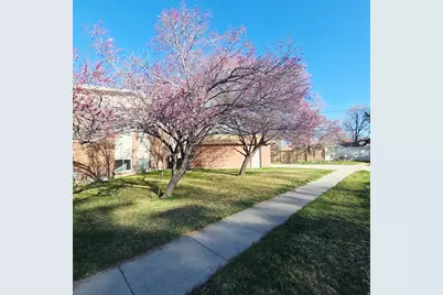 8408 S Foxbridge Cir, Midvale, UT 84047 - Photo 9