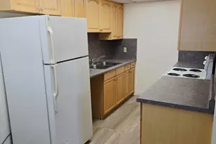 8408 S Foxbridge Circle, Midvale, UT 84047 - Photo 7