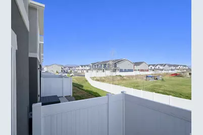 338 N Starboard Ln, Saratoga Springs, UT 84045 - Photo 5