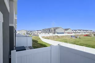 338 N Starboard Ln, Saratoga Springs, UT 84045 - Photo 5