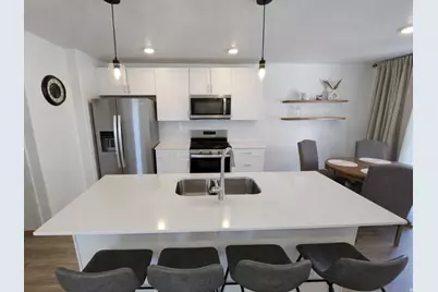 338 N Starboard Ln, Saratoga Springs, UT 84045 - Photo 9