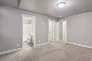 237 W 1950 N, Harrisville, UT 84414 - Photo 5