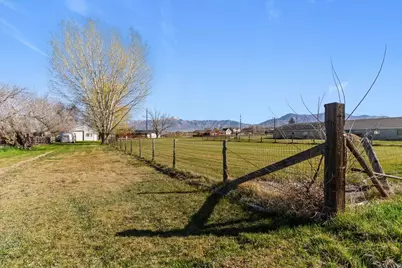 2495 W 2550 S, West Haven, UT 84401 - Photo 27