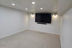 760 E 8080 St S, Sandy, UT 84094 - Photo 3