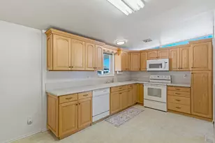 5106 S Jolly St W, Taylorsville, UT 84123 - Photo 11