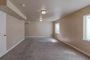 1377 S 1650 E, Provo, UT 84606 - Photo 47