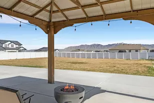 573 S Maxwell Dr W, Grantsville, UT 84029 - Photo 21