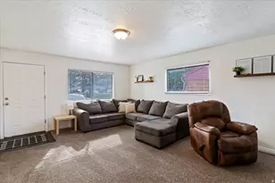 548 W 5150 S, Washington Terrace, UT 84405 - Photo 5