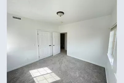 11085 S Grape Arbor Pl E #102, Sandy, UT 84070 - Photo 9