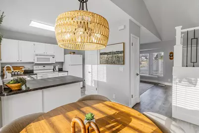 5819 S 3275 W, Taylorsville, UT 84118 - Photo 11