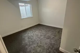 2396 E Boxwood Ln, Eagle Mountain, UT 84005 - Photo 25