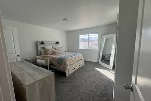 2396 E Boxwood Ln, Eagle Mountain, UT 84005 - Photo 11