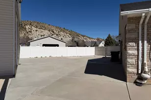 1697 W 2450 N, Vernal, UT 84078 - Photo 27