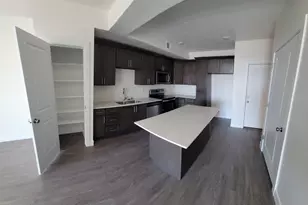 2101 N Main St, Sunset, UT 84015 - Photo 3