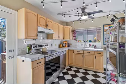 2713 S Highland Dr E, Salt Lake City, UT 84106 - Photo 9