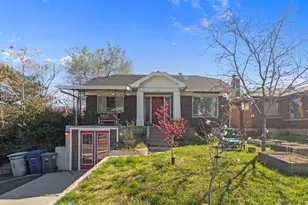 2713 S Highland Dr E, Salt Lake City, UT 84106 - Photo 1