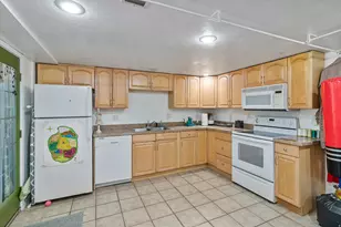 2713 S Highland Dr E, Salt Lake City, UT 84106 - Photo 15