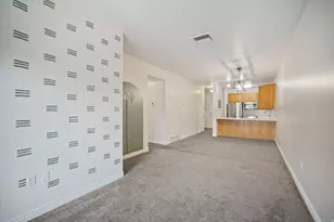 838 E South Temple Dr, Salt Lake City, UT 84102 - Photo 5