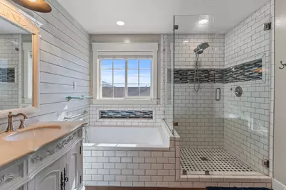 821 S 525 E, River Heights, UT 84321 - Photo 15