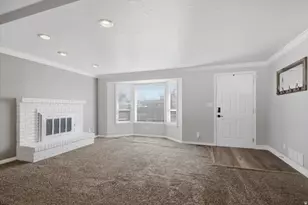 639 E Calnette Dr, Sandy, UT 84070 - Photo 3