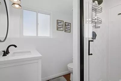 639 E Calnette Dr, Sandy, UT 84070 - Photo 17