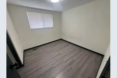 8629 S Vaquero Dr, Sandy, UT 84107 - Photo 7