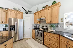 6577 S High Bluff Dr, West Valley, UT 84118 - Photo 13