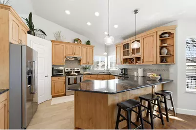 6577 S High Bluff Dr, West Valley, UT 84118 - Photo 13