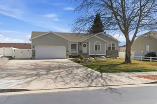 6577 S High Bluff Dr, West Valley, UT 84118 - Photo 39