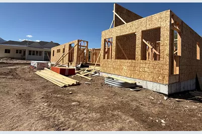 829 S 2200 E, Springville, UT 84663 - Photo 3
