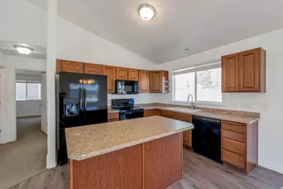 4519 E Bridleway Rd, Eagle Mountain, UT 84005 - Photo 7