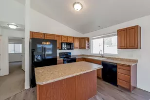 4519 E Bridleway Rd, Eagle Mountain, UT 84005 - Photo 7