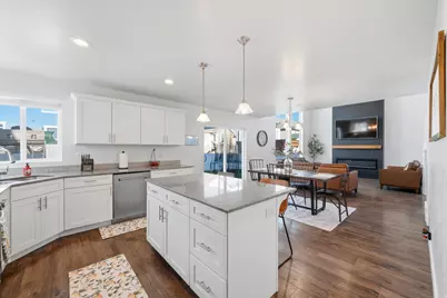 12498 S Oceanside Dr, Herriman, UT 84096 - Photo 17