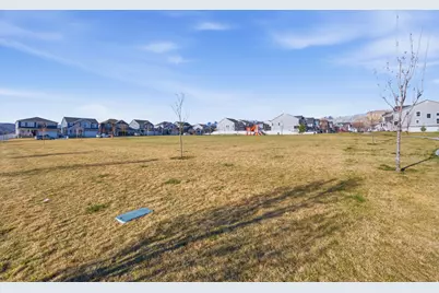 12498 S Oceanside Dr, Herriman, UT 84096 - Photo 31