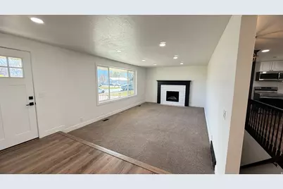 9088 S Julie Ann Way, West Jordan, UT 84088 - Photo 5