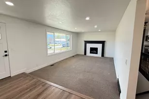 9088 S Julie Ann Way, West Jordan, UT 84088 - Photo 5