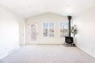 390 N 700 W, Vernal, UT 84078 - Photo 15