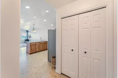 390 N 700 W, Vernal, UT 84078 - Photo 7