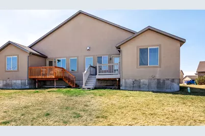 390 N 700 W, Vernal, UT 84078 - Photo 27