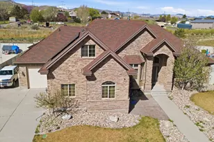 15766 S Gunstock Dr, Bluffdale, UT 84065 - Photo 3