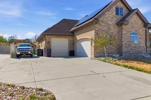 15766 S Gunstock Dr, Bluffdale, UT 84065 - Photo 5